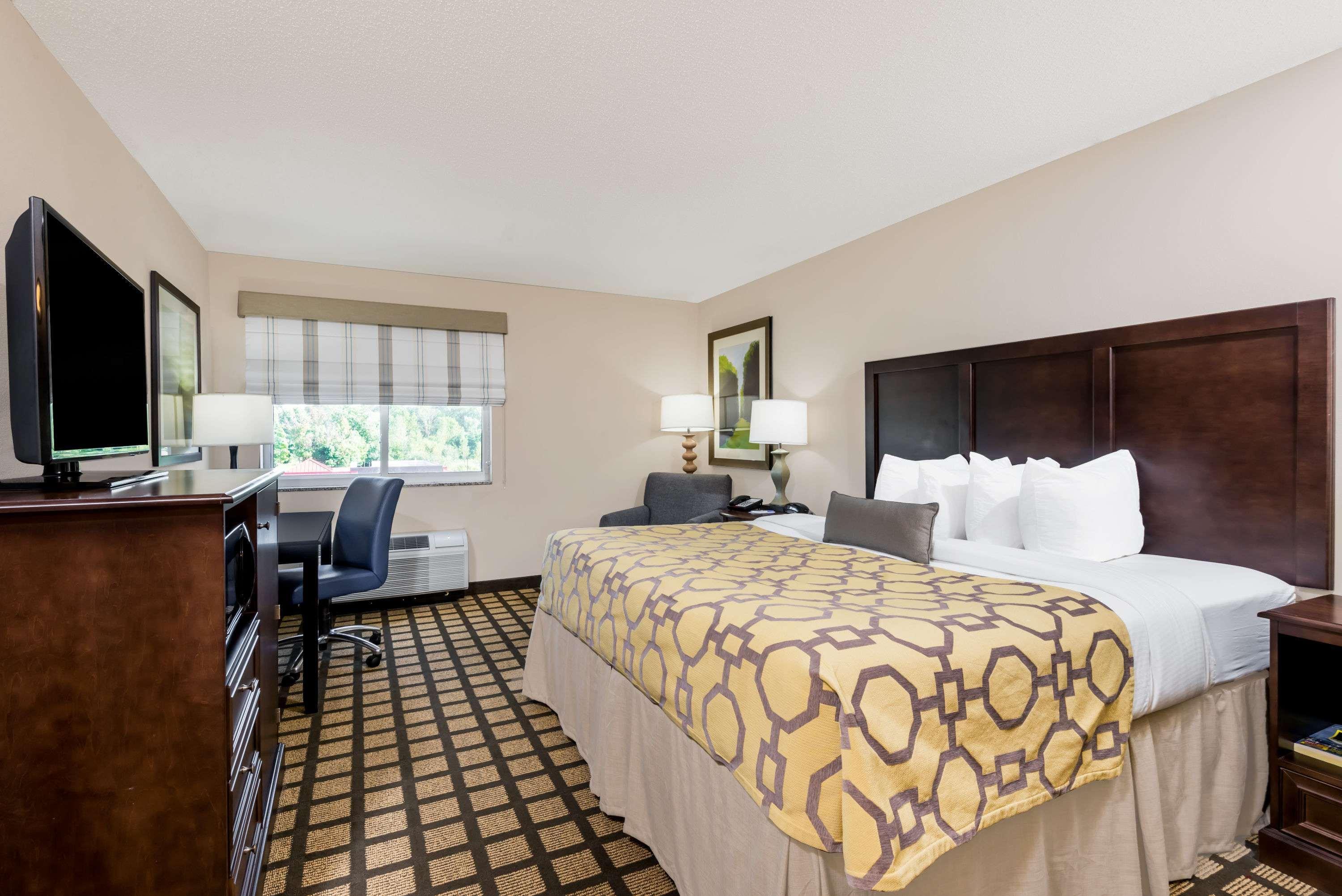 Baymont By Wyndham Erie Hotel Kearsarge Exterior foto